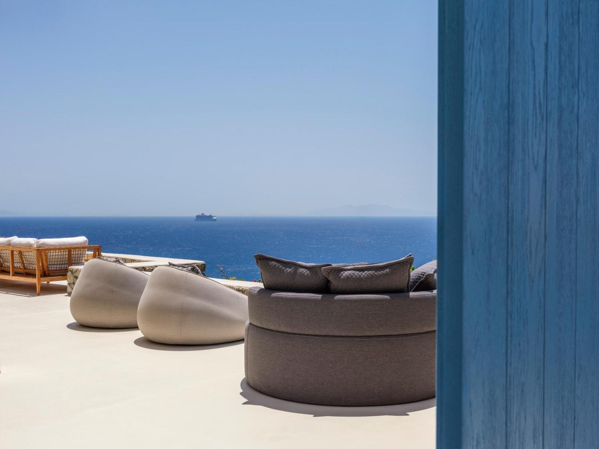 V&V Guest House - Luxury Suites Ornos  Exterior foto